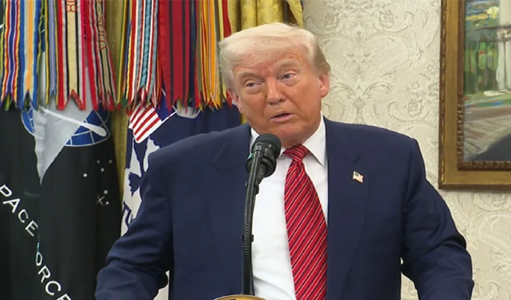 Iran पर हमले की धमकी से पलटे Trump, अब बोले- बातचीत को तैयार, लेकिन शर्तें लागू