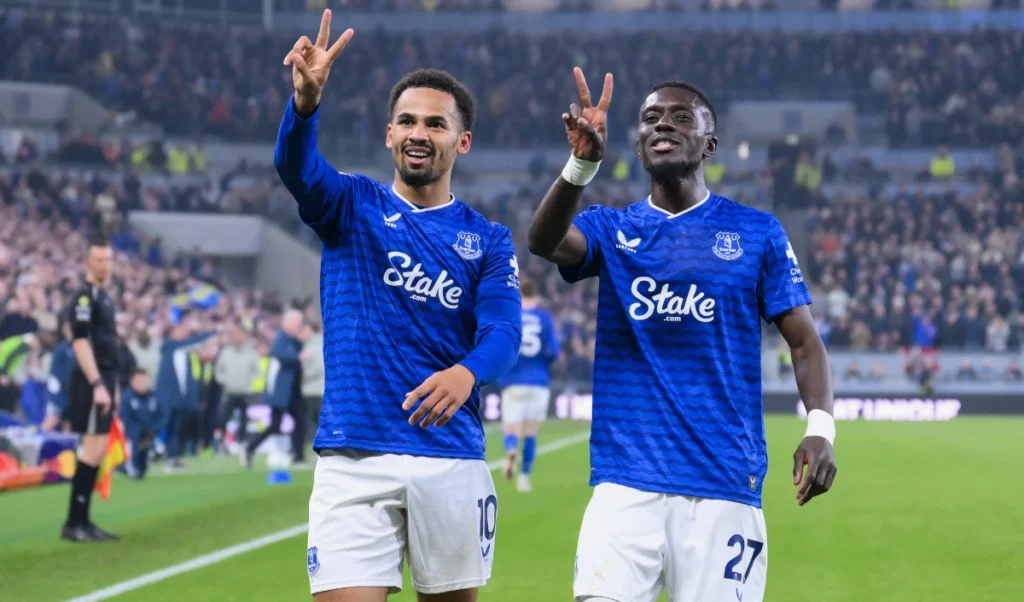 Premier League: Everton ने Chelsea को 3-0 से रौंदा, लगातार चौथी हार से बढ़ा संकट Premier League: Everton ने Chelsea को 3-0 से रौंदा, लगातार चौथी हार से बढ़ा संकट