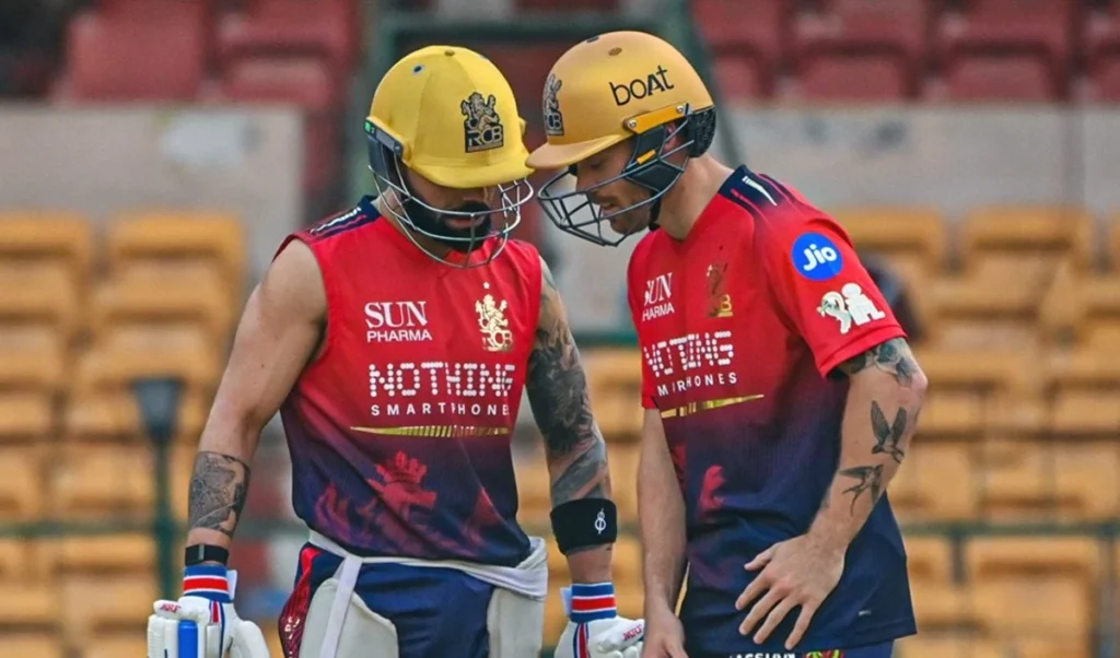 RCB की ओपनिंग जोड़ी पर फिर टिकी निगाहें, नेट्स में Phil Salt को बॉलिंग कराते दिखे Kohli