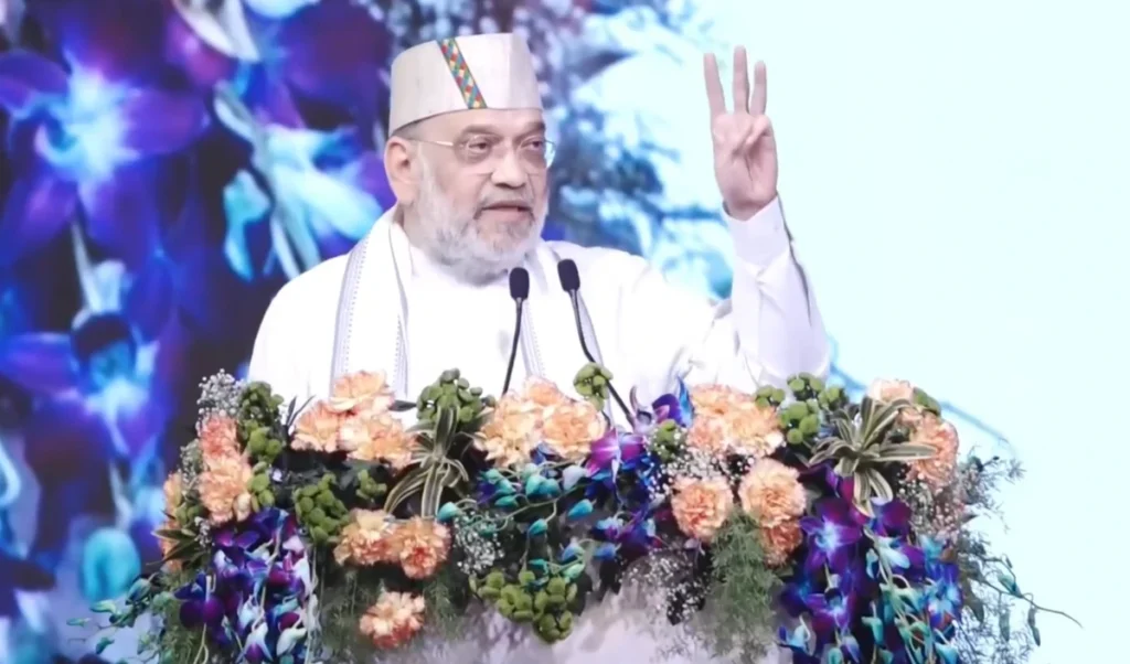 Rahul Gandhi को अमित शाह की खुली चुनौती, बोले- आप जितना चाहें विरोध करें, हम CAA से नागरिकता देंगे