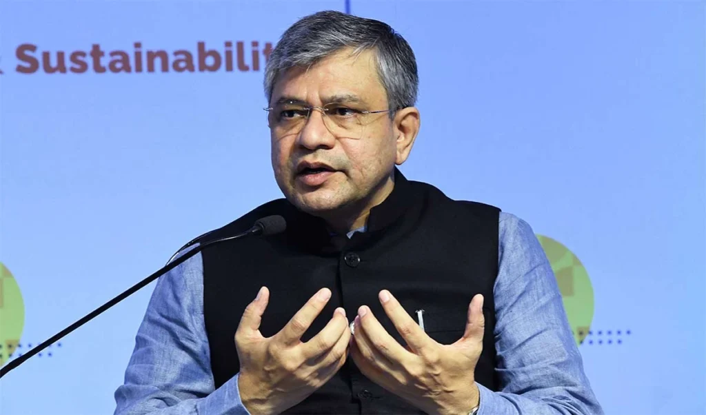 Railway ने किये बड़े बदलाव, अब टिकट बुक कराना और कैंसल कराना हुआ आसान, Boarding Station भी आसानी से बदल सकेंगे