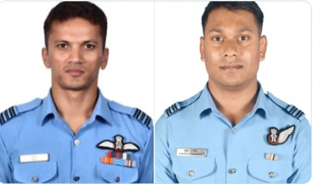 Sukhoi Su-30MKI Fighter Jet Crashes | असम में वायुसेना का सुखोई Su-30MKI दुर्घटनाग्रस्त, दो पायलट शहीद, वायुसेना ने की पुष्टि