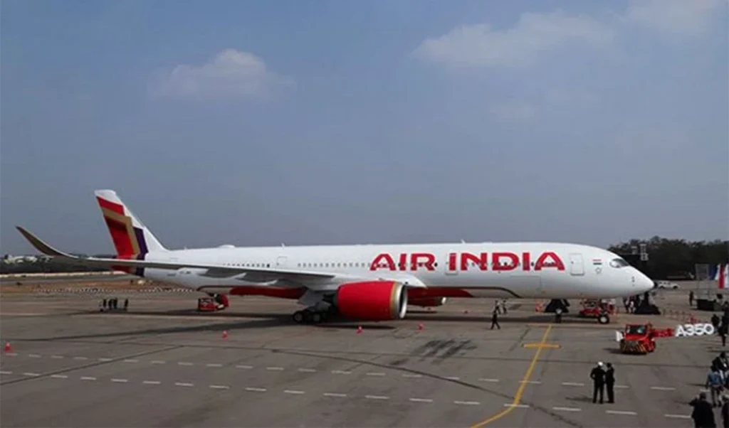Tata Group के Air India में बड़ा खुलासा, Staff Travel Policy में धांधली कर नपे 4000 कर्मचारी Tata Group के Air India में बड़ा खुलासा, Staff Travel Policy में धांधली कर नपे 4000 कर्मचारी