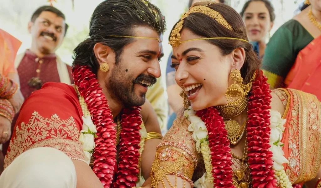 Vijay-Rashmika ने निभाया अपना Promise, वायरल हुई नन्ही फैन को Hyderabad बुलाकर खिलाया खाना