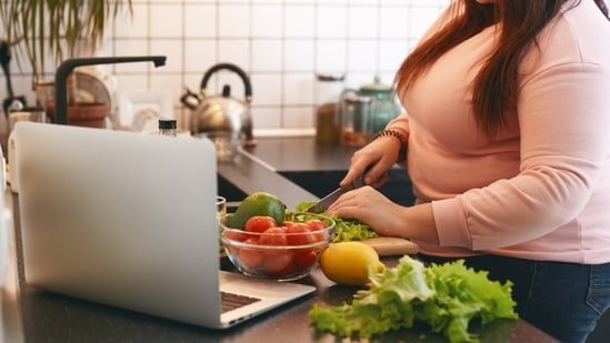 Women’s weight loss in 30s explained: Celebrity nutritionist shares real reason diets, workouts aren’t working anymore Women’s weight loss in 30s explained: Celebrity nutritionist shares real reason diets, workouts aren’t working anymore