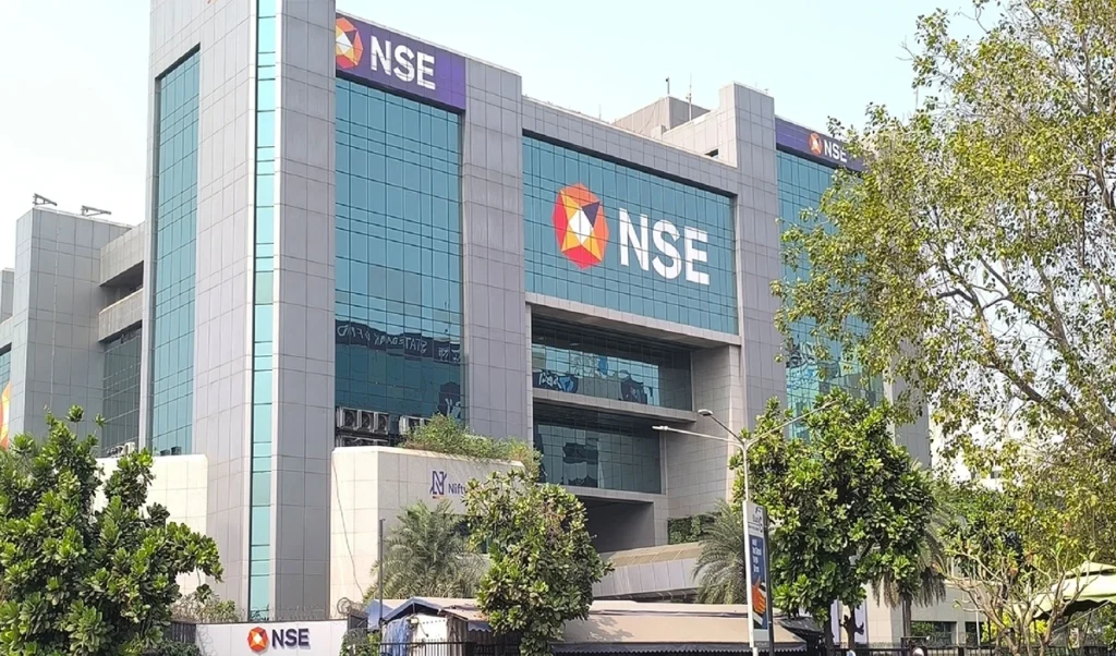 bulls hold strong in the share market sensex jumps 300 points on global cues