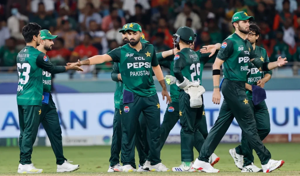 drs row erupts in mirpur odi pakistan alleges bangladesh took review after watching replay