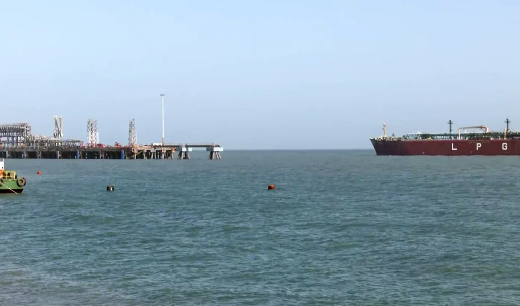 europe alarmed by energy crisis eu leaders demand opening of strait of hormuz