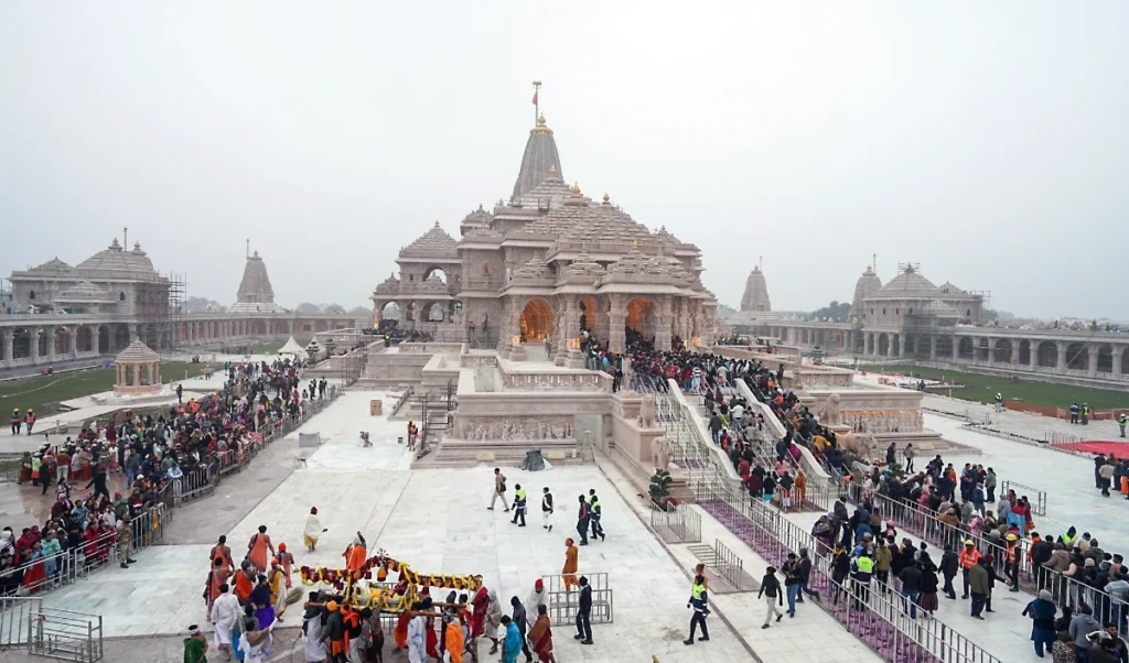 irctc tour visit kashi ayodhya on a budget package