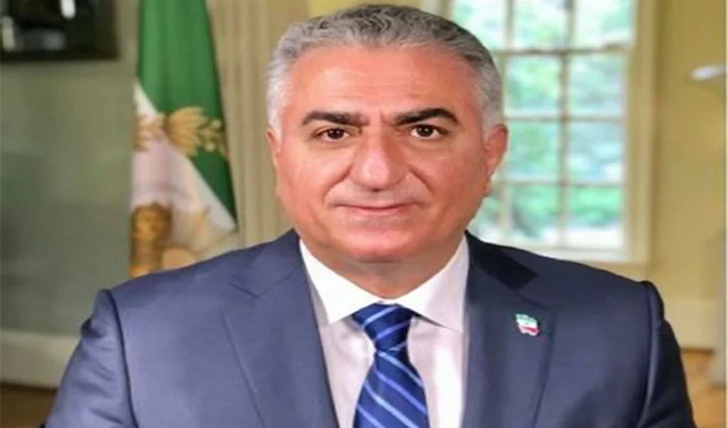 ईरान में Regime Change की तैयारी? Reza Pahlavi ने प्रवासियों से कहा- 'शासन के पतन तक दबाव बनाएं' ईरान में Regime Change की तैयारी? Reza Pahlavi ने प्रवासियों से कहा- 'शासन के पतन तक दबाव बनाएं'