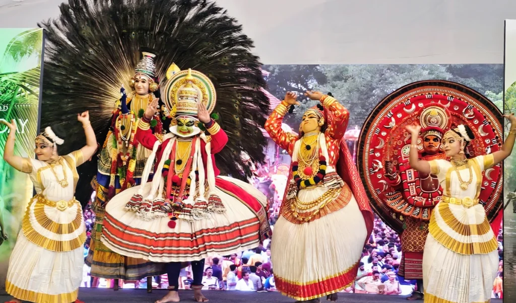 केरल में 52,600 करोड़ कानिवेश, दुबई की 'सोलस्टिस डेटा' कन्नूर में बनाएगी वैश्विक स्तर का AI डेटा सेंटर केरल में 52,600 करोड़ कानिवेश, दुबई की 'सोलस्टिस डेटा' कन्नूर में बनाएगी वैश्विक स्तर का AI डेटा सेंटर