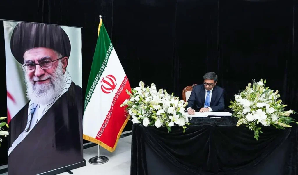 जो लोग ‘चुप्पी’ पर सवाल उठा रहे थे, उन्हें भारत ने अपने अंदाज में सख्त जवाब दे दिया है