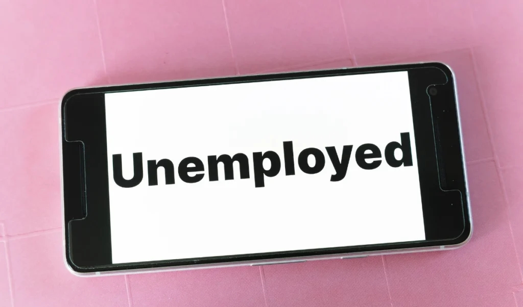 भारत में Youth Unemployment पर Report की 'खतरे की घंटी', 40% Graduates के पास नहीं Job