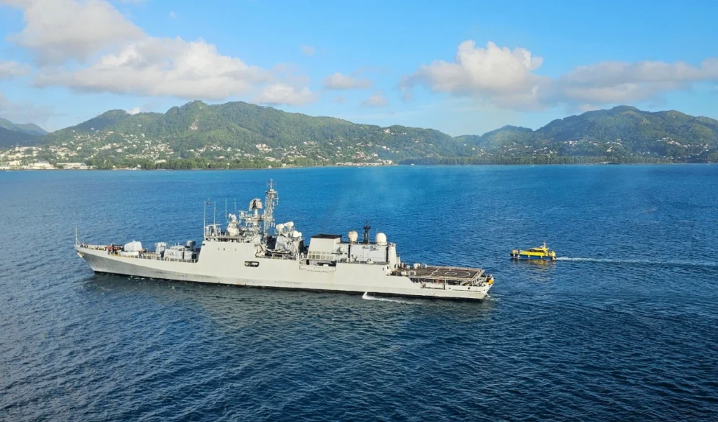 समुद्र में बिछीं 80 लाशें! हिंद महासागर में अमेरिका का खूनी खेल! ईरानी जहाज पर हमला, श्रीलंका ने शव बरामद किए, दुनिया में हड़कंप! समुद्र में बिछीं 80 लाशें! हिंद महासागर में अमेरिका का खूनी खेल! ईरानी जहाज पर हमला, श्रीलंका ने शव बरामद किए, दुनिया में हड़कंप!