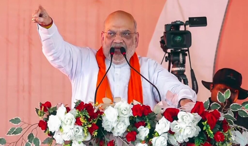 Amit Shah का Bengal में बड़ा वादा, ‘BJP आई तो रात 1 बजे भी बेटियां रहेंगी Safe’