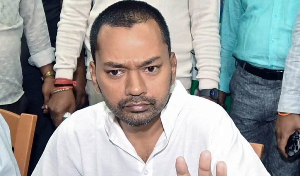 Bihar: नई सरकार को निशांत कुमार का समर्थन, सम्राट चौधरी को बताया ‘बड़ा भाई’ Bihar: नई सरकार को निशांत कुमार का समर्थन, सम्राट चौधरी को बताया ‘बड़ा भाई’