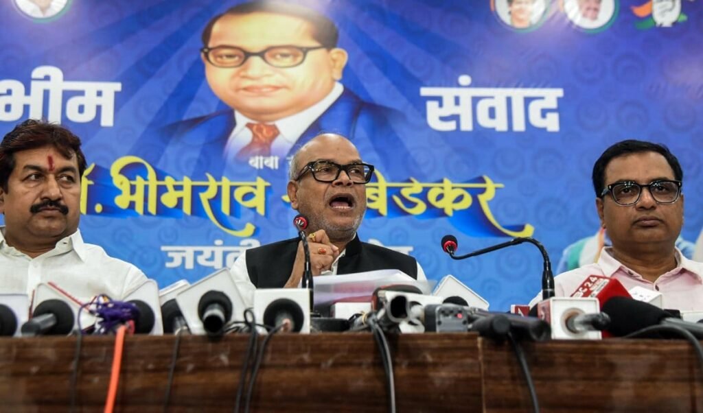Bihar में Congress का Mission 2025: ‘गांधीगिरी’ के रास्ते क्या पार्टी करेगी दमदार वापसी? Bihar में Congress का Mission 2025: ‘गांधीगिरी’ के रास्ते क्या पार्टी करेगी दमदार वापसी?