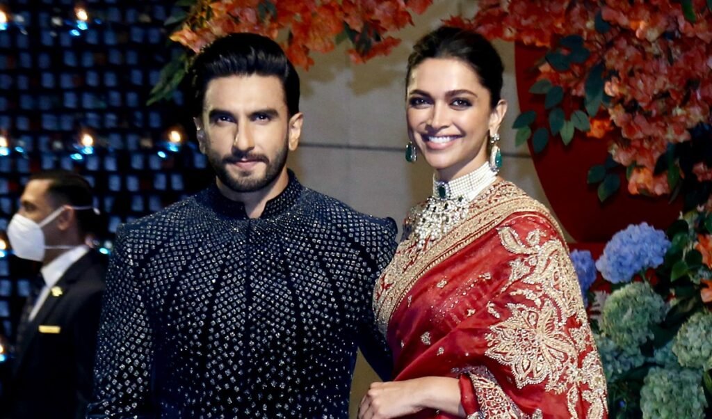 Bollywood Wrap-up | 40 की उम्र में दूसरी बार मां बनेंगी दीपिका पादुकोण, दीपिका कक्कड़ की कैंसर जंग, जानें आज की बड़ी खबरें!