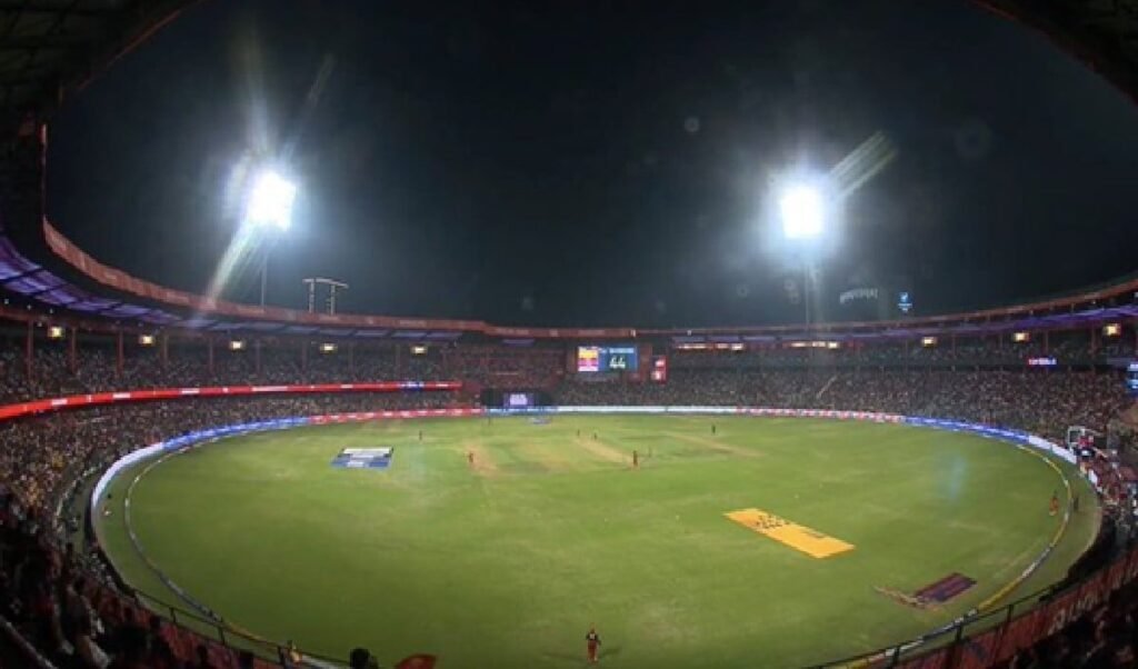 CSK vs DC Pitch Report: आज चेन्नई में कैसी रहेगी पिच? बल्लेबाज या गेंदबाज किसे मिलेगा फायदा CSK vs DC Pitch Report: आज चेन्नई में कैसी रहेगी पिच? बल्लेबाज या गेंदबाज किसे मिलेगा फायदा