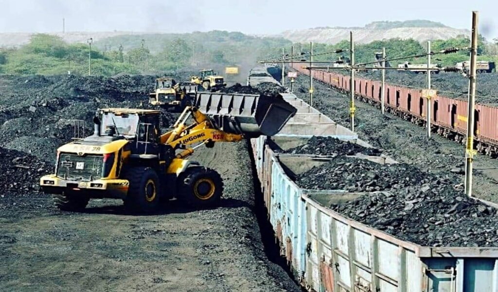 Coal India का 10-साला Master Plan: 24 करोड़ टन कोयला Import Cut से देश बनेगा आत्मनिर्भर