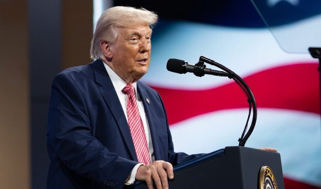 Deadline खत्म, अब… Hormuz पर भड़के Donald Trump की Iran को सीधी धमकी