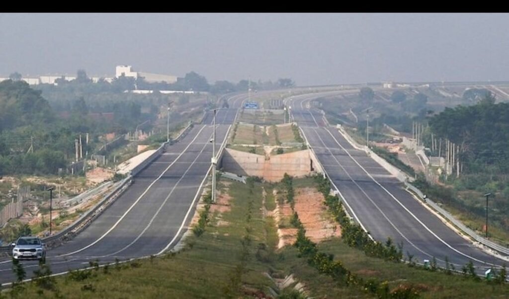 Delhi से Dehradun अब सिर्फ 2.5 घंटे में! New Expressway से 6 घंटे का मुश्किल सफर हुआ आसान
