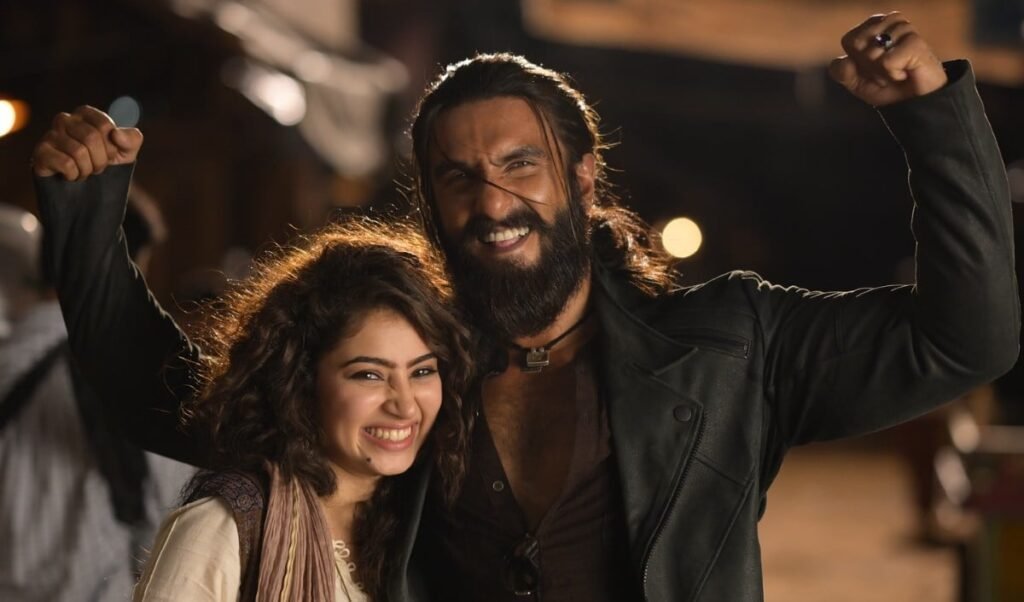 Dhurandhar: The Revenge | 1600 करोड़ का आंकड़ा पार, जानें कब और किस OTT पर आएगी रणवीर सिंह की फिल्म