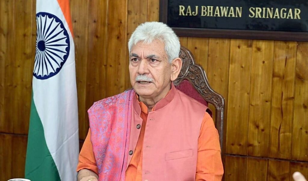 Ganderbal Encounter मामले पर J&K में सियासत तेज, LG Manoj Sinha ने दिए घटना की मजिस्ट्रेट जांच के आदेश Ganderbal Encounter मामले पर J&K में सियासत तेज, LG Manoj Sinha ने दिए घटना की मजिस्ट्रेट जांच के आदेश