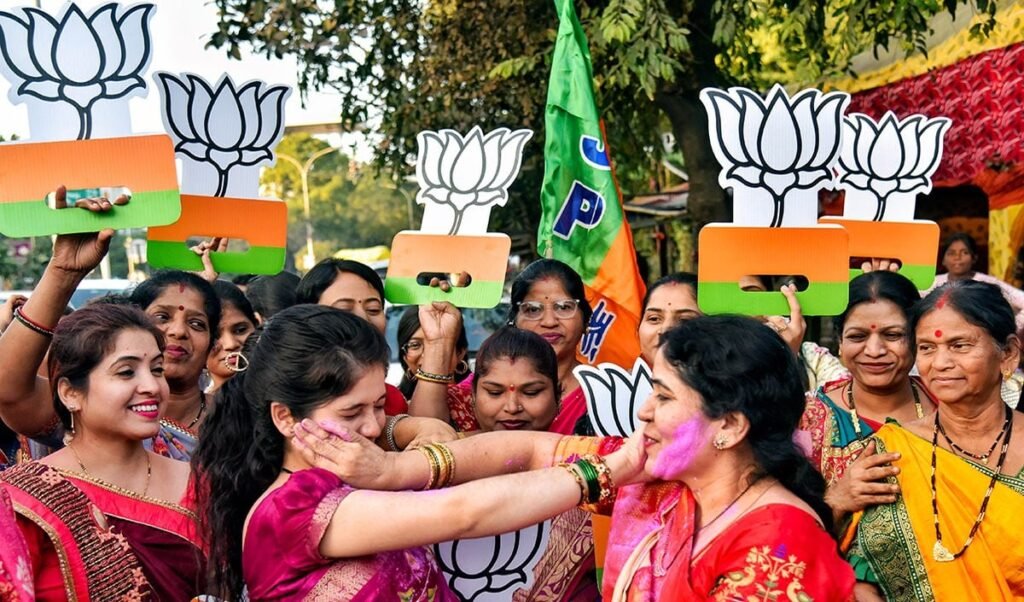 Gujarat Local Body Elections में BJP ने अब तक की सबसे बड़ी जीत हासिल कर रचा इतिहास, सभी 15 नगर निगमों पर हुआ भगवा पार्टी का राज