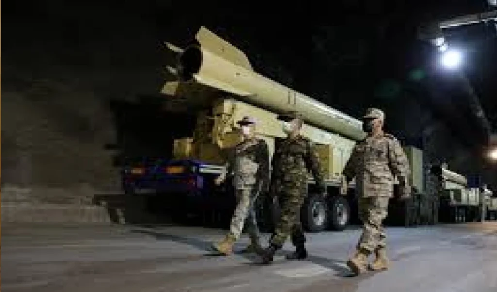 Iran में सैन्य तख्तापलट! IRGC ने राष्ट्रपति को किया साइडलाइन, अपने हाथ में लिया पूरा कंट्रोल