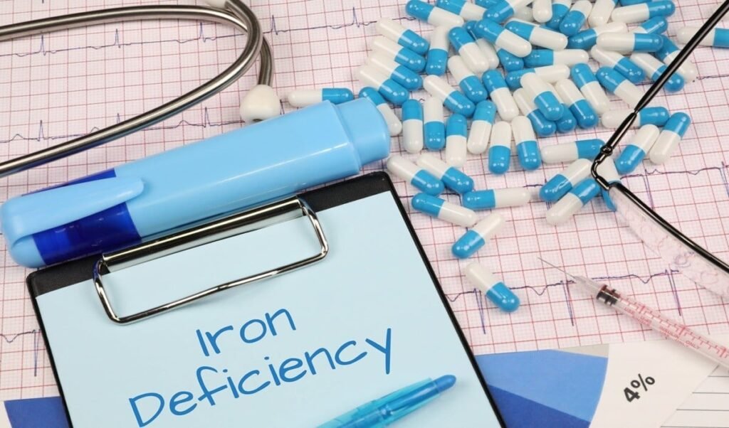 Iron Deficiency: शरीर में घट रहा है Iron? अपनी Diet में शामिल करें ये 5 Super Foods, लौट आएगी Energy Iron Deficiency: शरीर में घट रहा है Iron? अपनी Diet में शामिल करें ये 5 Super Foods, लौट आएगी Energy