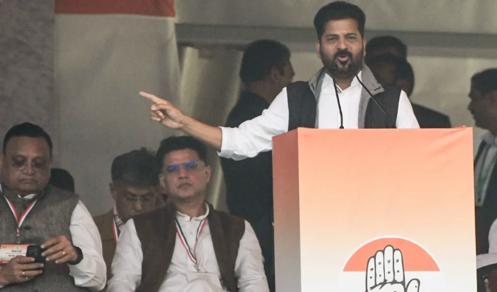 Keralam Election: Revanth Reddy का CM Pinarayi पर तीखा वार, कहा- ‘मोदी से अलग नहीं’