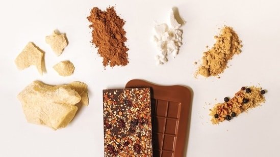 Nutritionist shares 10 minute homemade protein bar recipe loaded with 17 grams of protein per slice Nutritionist shares 10 minute homemade protein bar recipe loaded with 17 grams of protein per slice