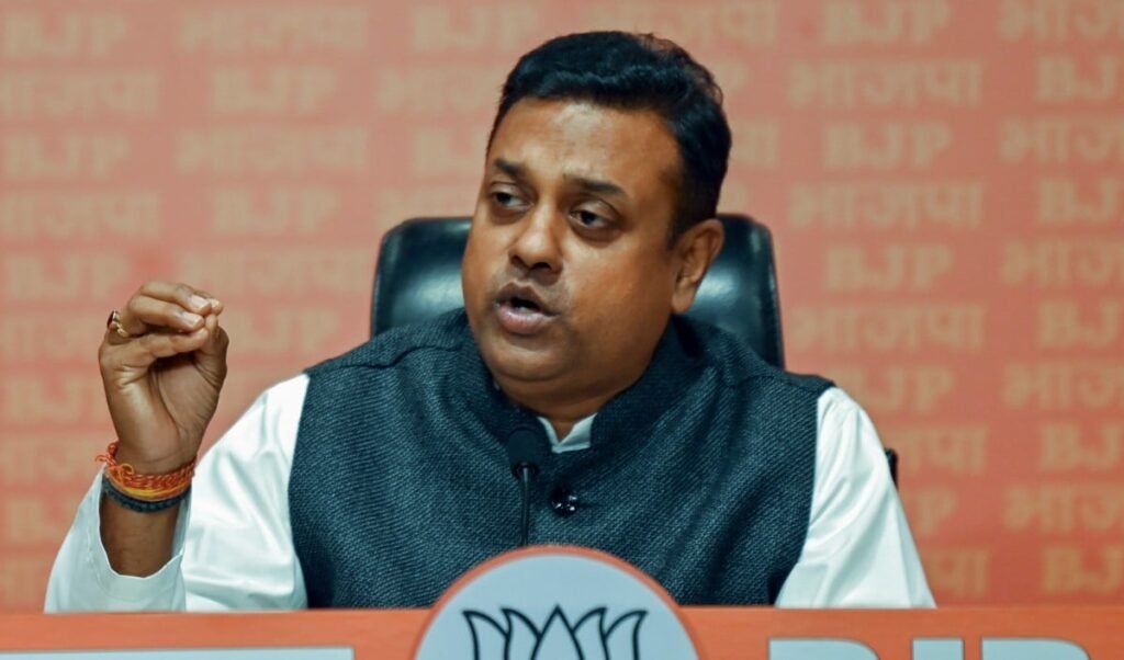 PM Modi पर Kharge की Terrorist टिप्पणी से बवाल, BJP बोली- Congress मांगे माफी PM Modi पर Kharge की Terrorist टिप्पणी से बवाल, BJP बोली- Congress मांगे माफी