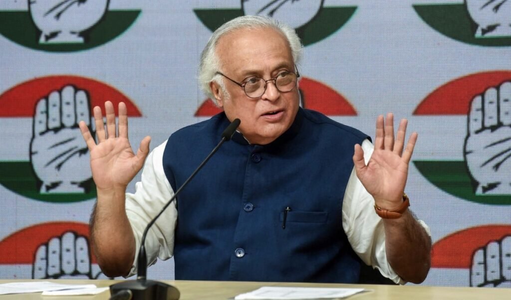 Pawan Khera के घर Police भेजने पर भड़के जयराम रमेश, बोले- CM Himanta परेशान और डरे हुए हैं