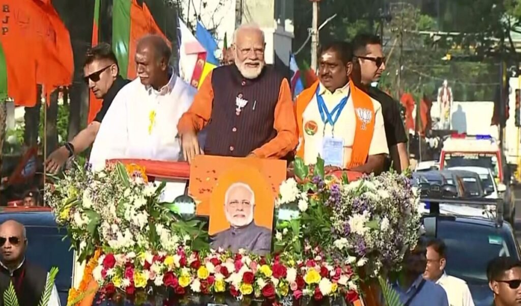 Puducherry चुनाव से पहले PM Modi का Mega Roadshow, सड़कों पर उमड़ा भारी जनसैलाब