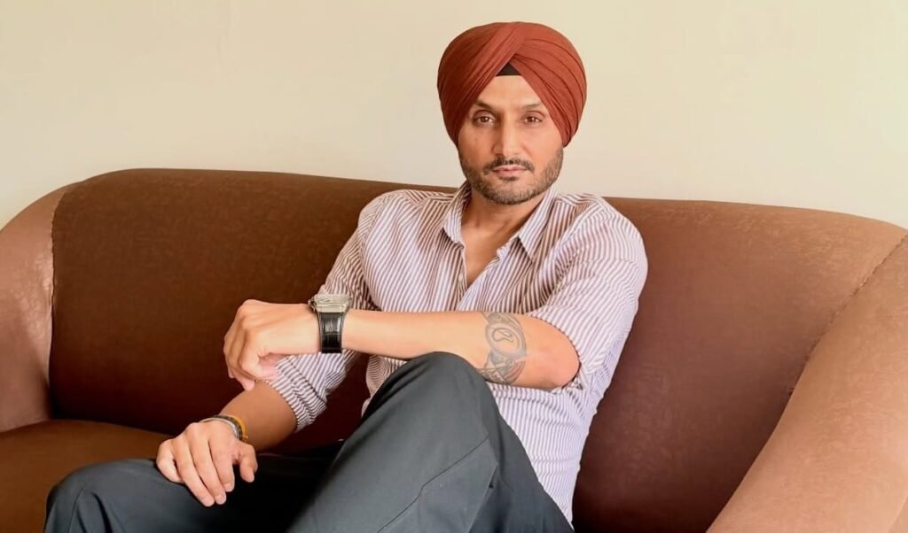 Punjab Politics: हरभजन सिंह पर AAP-BJP में सीधी जंग, Security हटते ही Centre ने बढ़ाया हाथ