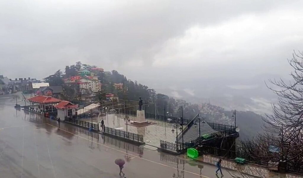 Shimla Weather: 46 साल का रिकॉर्ड टूटा, April की रात बनी पांच दशकों में सबसे सर्द Shimla Weather: 46 साल का रिकॉर्ड टूटा, April की रात बनी पांच दशकों में सबसे सर्द