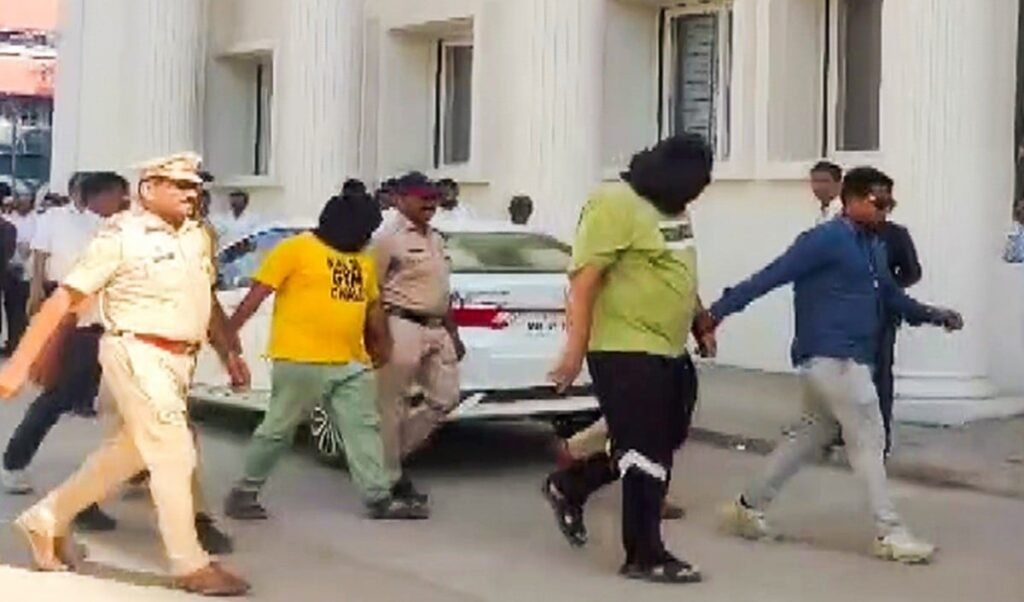 TCS Nashik Case: ‘धर्मांतरण’ और यौन उत्पीड़न पर बवाल, बजरंग दल ने किया जोरदार Protest