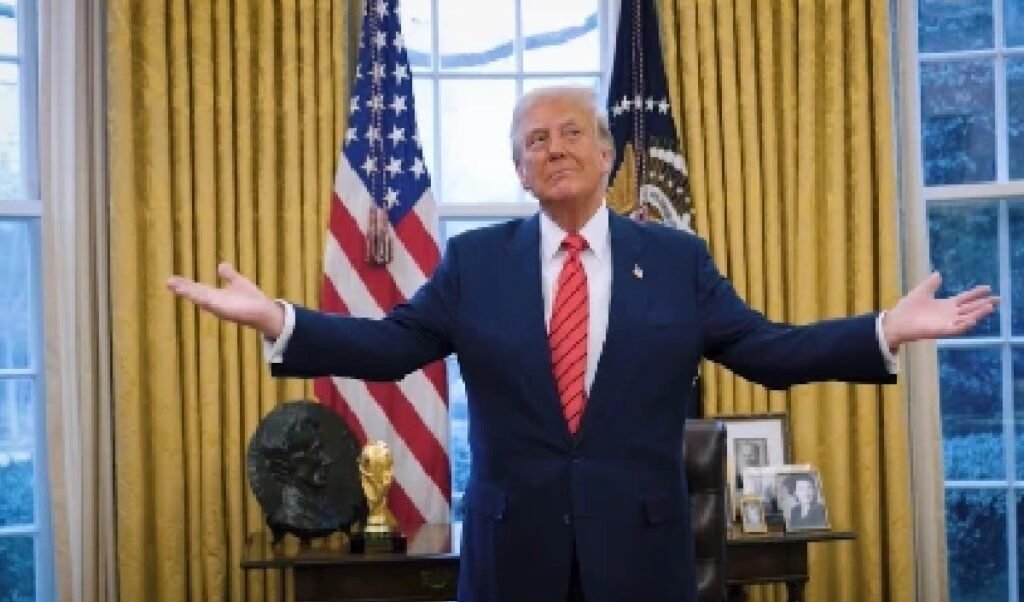 US प्रेसिडेंट का टर्म पूरा कर वेनेजुएला के राष्ट्रपति बनेंगे ट्रंप? कहा- मैं वहां बहुत पॉपुलर हूं US प्रेसिडेंट का टर्म पूरा कर वेनेजुएला के राष्ट्रपति बनेंगे ट्रंप? कहा- मैं वहां बहुत पॉपुलर हूं