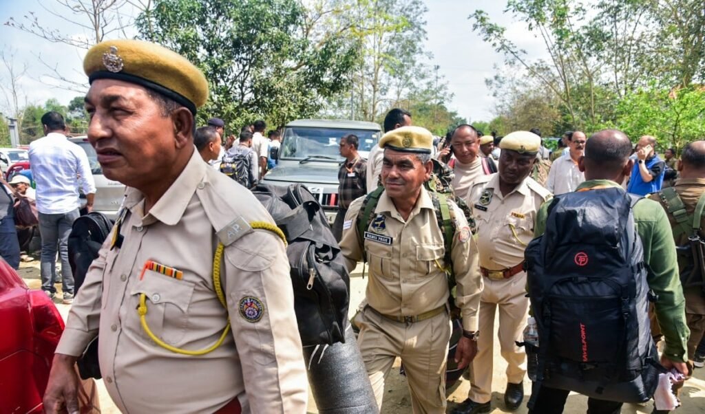 West Bengal Murshidabad Violence | मुर्शिदाबाद में पहले चरण के दौरान देसी बमों से हमला, कई लोग घायल, मतदान केंद्रों पर दहशत