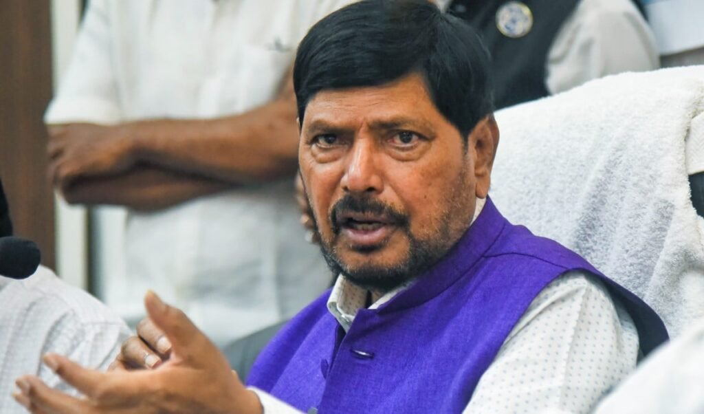 Women’s Reservation पर Ramdas Athawale का बड़ा हमला, बोले- Delimitation का विरोध महिला विरोधी