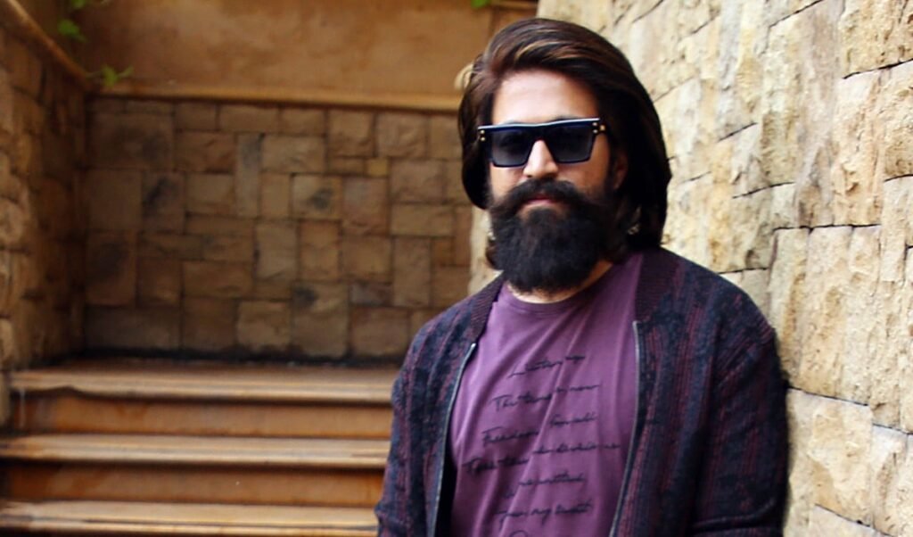 Yash Toxic Release Postponed | यश की टॉक्सिक की रिलीज फिर टली, वरुण धवन की फिल्म को मिला नया स्लॉट