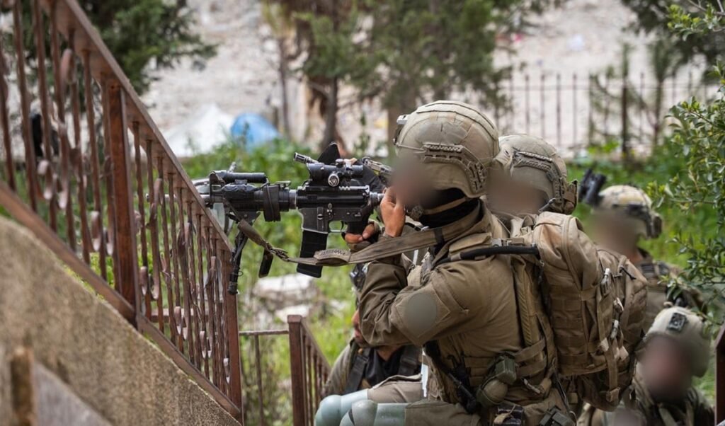 दक्षिणी Lebanon में IDF का बड़ा Ground Operation, हिज़्बुल्लाह के गढ़ Bint Jbeil में घुसी सेना