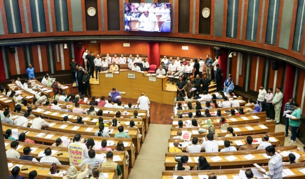 दिल्ली के मेयर का महामुकाबला! BJP-AAP में फिर छिड़ेगी जंग, जानें किसका Number Game है मज़बूत दिल्ली के मेयर का महामुकाबला! BJP-AAP में फिर छिड़ेगी जंग, जानें किसका Number Game है मज़बूत