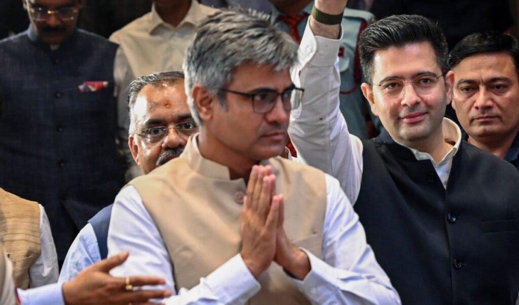 ना राघव ना स्वाति, Sandeep Pathak का जाना AAP के लिए सबसे बड़ा झटका, जानें क्या है वजह?