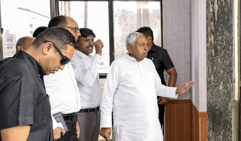 बिहार में नई राजनीतिक पारी: नीतीश कुमार के इस्तीफे के बाद आज JDU विधायक दल की बैठक, नए नेता पर होगा फैसला