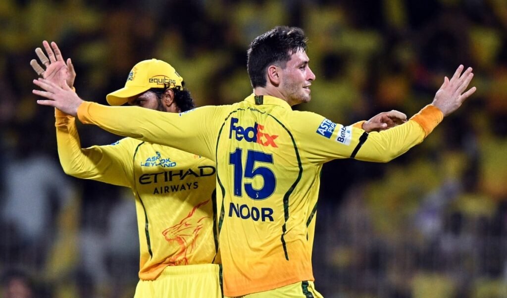 मैदान से बाहर रहकर भी MS Dhoni का कमाल, एक सलाह ने Noor Ahmad को बनाया Game Changer