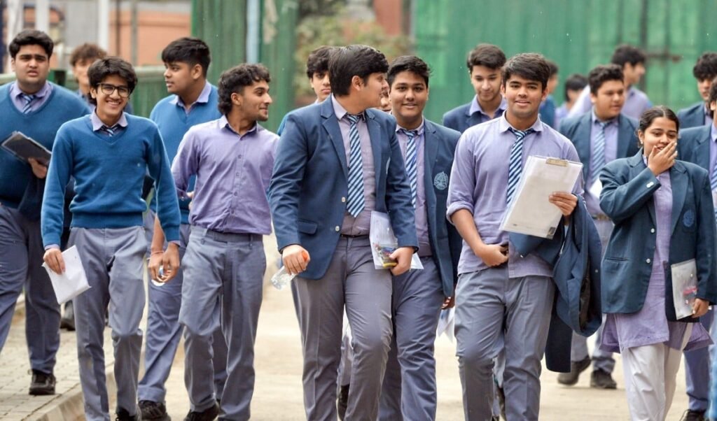 CBSE Revaluation Portal के पेमेंट गेटवे पर साइबर हमला! फीस की जगह दिखा ₹1 से लेकर ₹68,000 तक का अंतर, जांच में जुटे IIT एक्सपर्ट्स CBSE Revaluation Portal के पेमेंट गेटवे पर साइबर हमला! फीस की जगह दिखा ₹1 से लेकर ₹68,000 तक का अंतर, जांच में जुटे IIT एक्सपर्ट्स