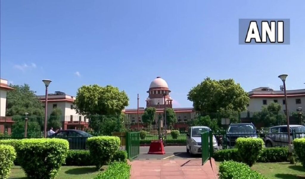 CBSE की नई 3-Language Policy को Supreme Court में चुनौती, PIL पर अगले हफ्ते होगी सुनवाई